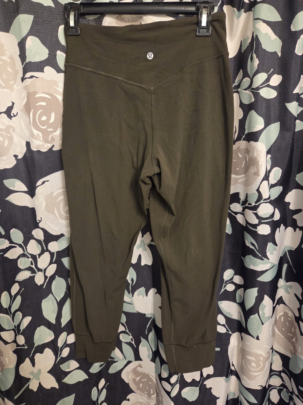 Lululemon Olive Green Align Joggers - Picture 3 of 6